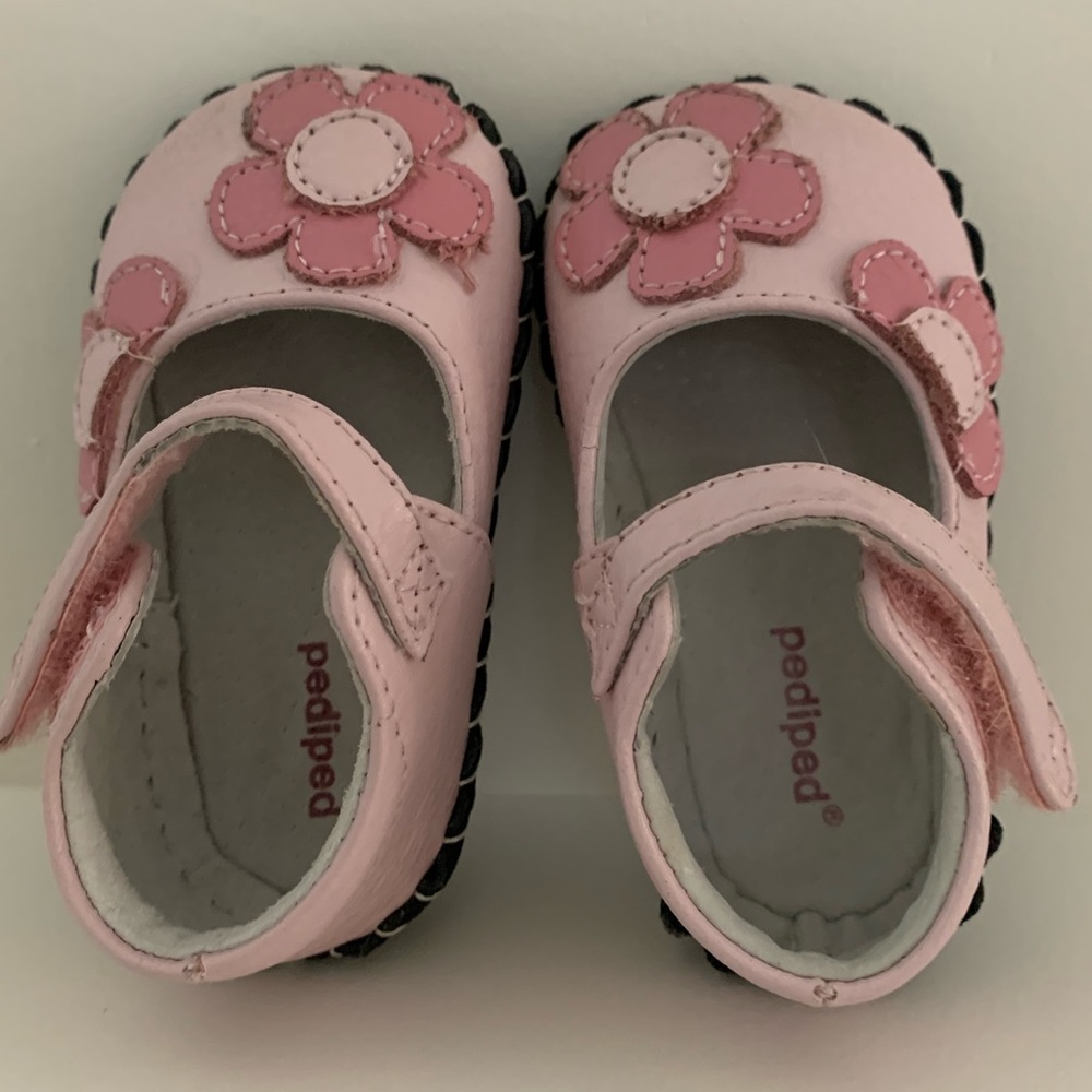 Pediped brand pink baby shoe 0-6 month/2.5
